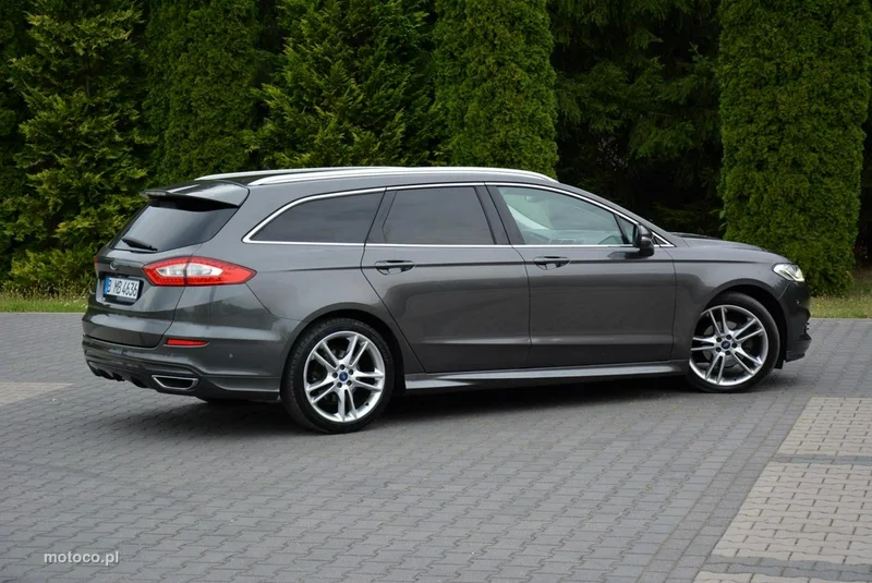 Ford Mondeo V 11