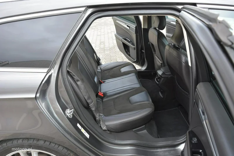 Ford Mondeo V 15