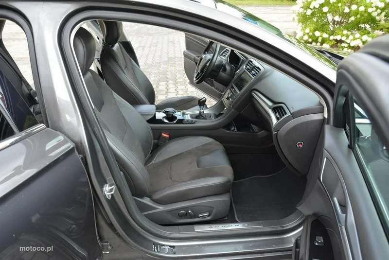 Ford Mondeo V 19