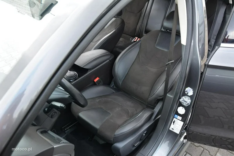 Ford Mondeo V 22
