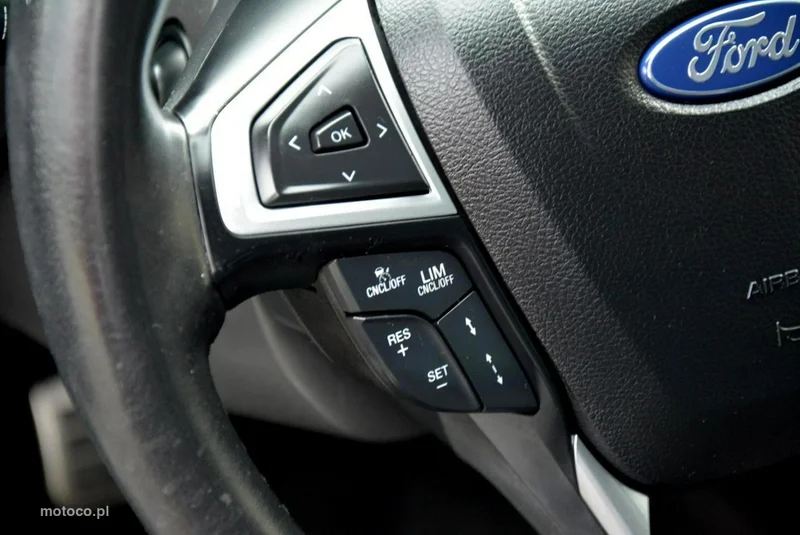 Ford Mondeo V 23