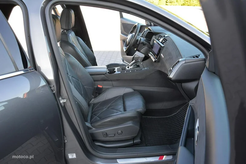 DS Automobiles DS 7 Crossback 17
