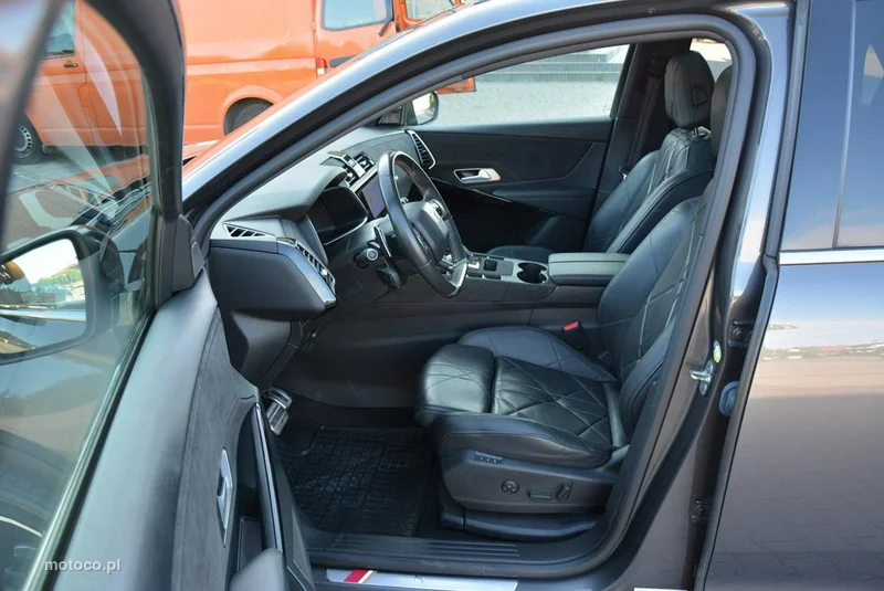DS Automobiles DS 7 Crossback 21