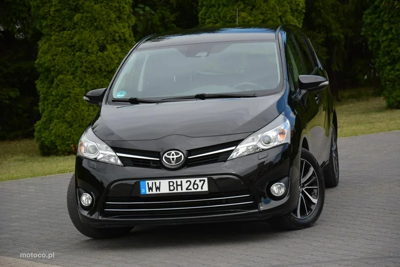 Toyota Verso 2