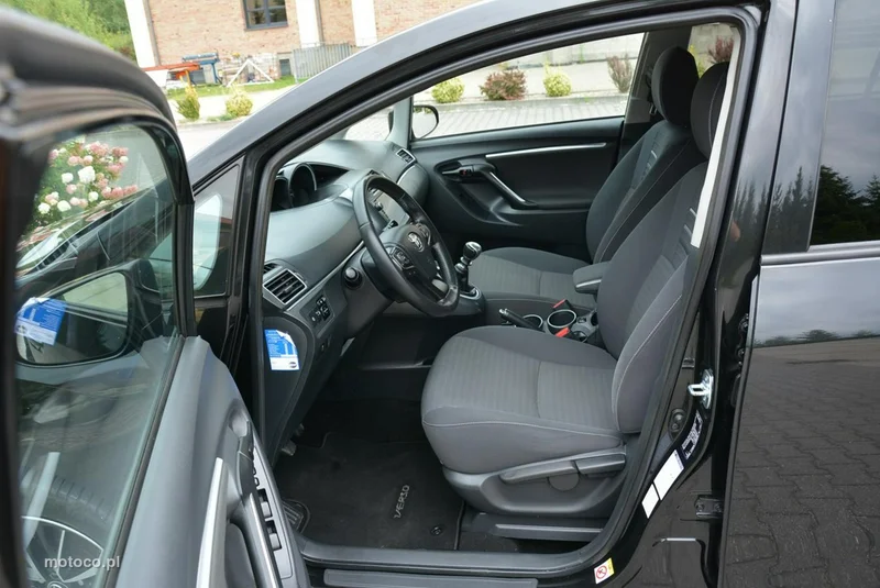 Toyota Verso 15