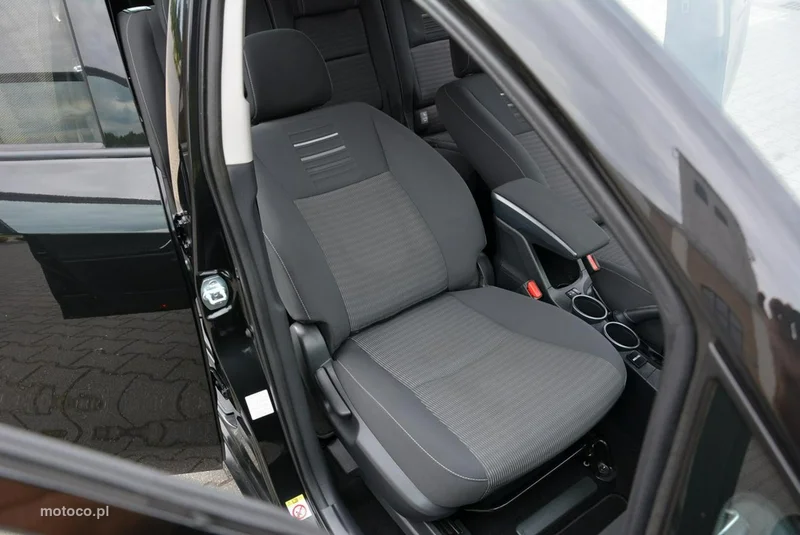 Toyota Verso 19