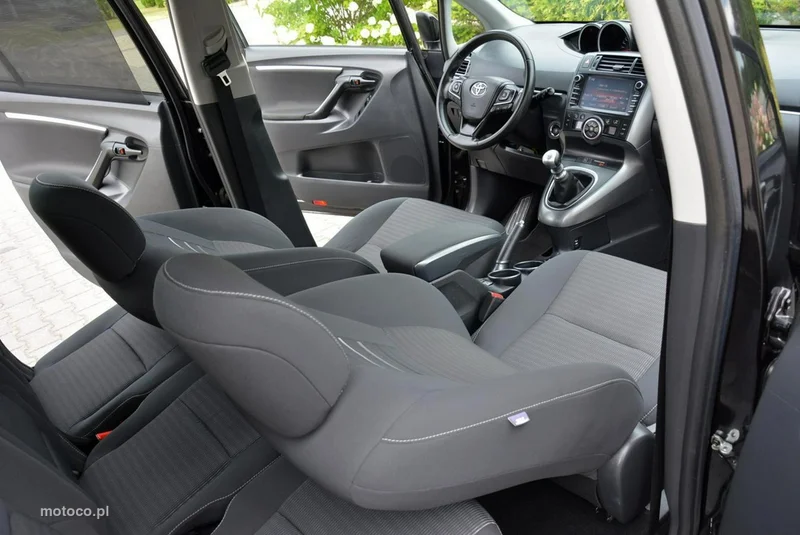 Toyota Verso 20