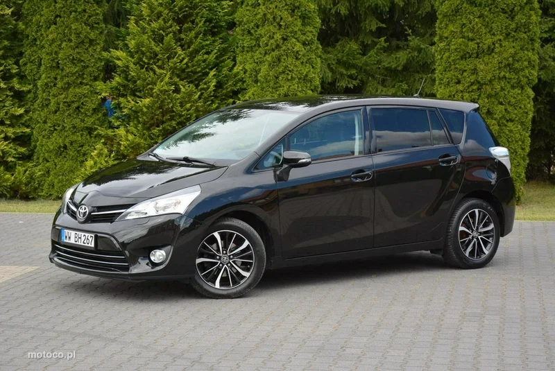 Toyota Verso 3