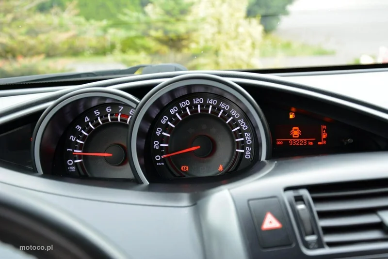 Toyota Verso 27