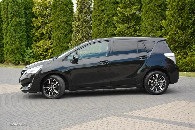 Toyota Verso 4