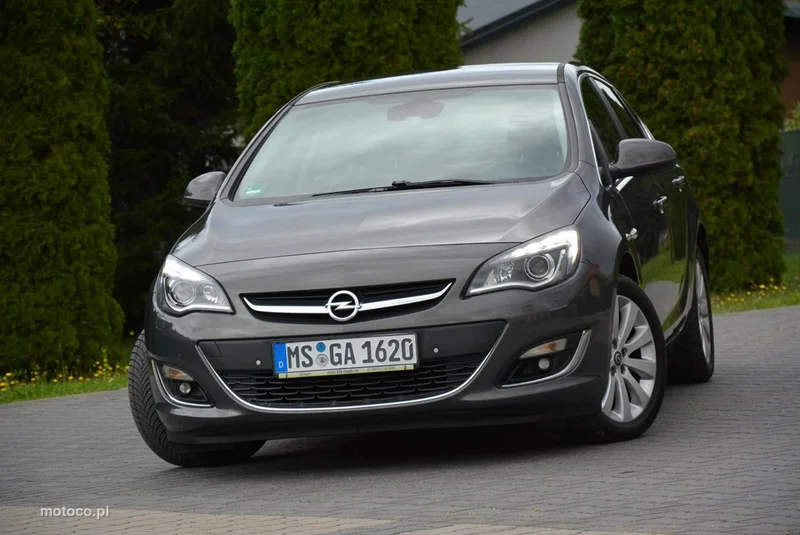 Opel Astra J 2
