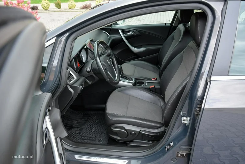 Opel Astra J 21