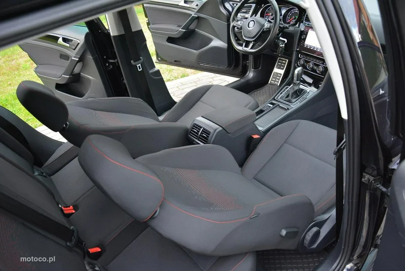 Volkswagen Golf VII 18