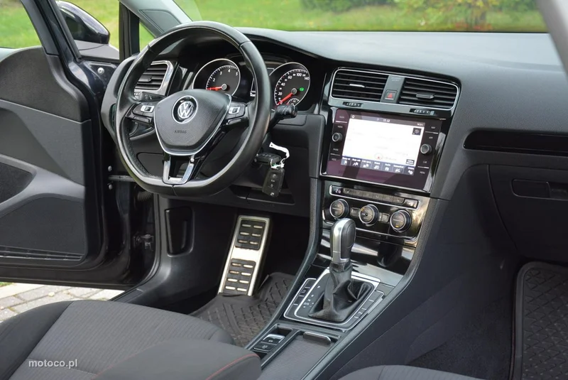 Volkswagen Golf VII 19
