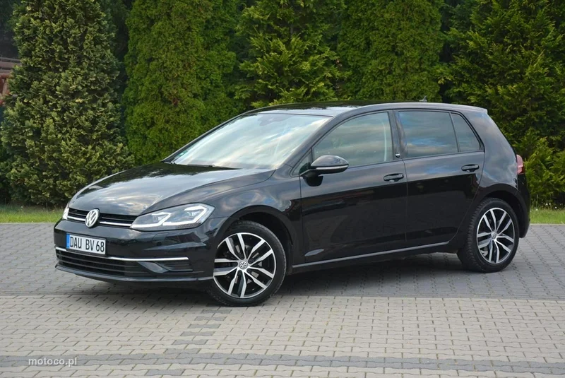 Volkswagen Golf VII 3