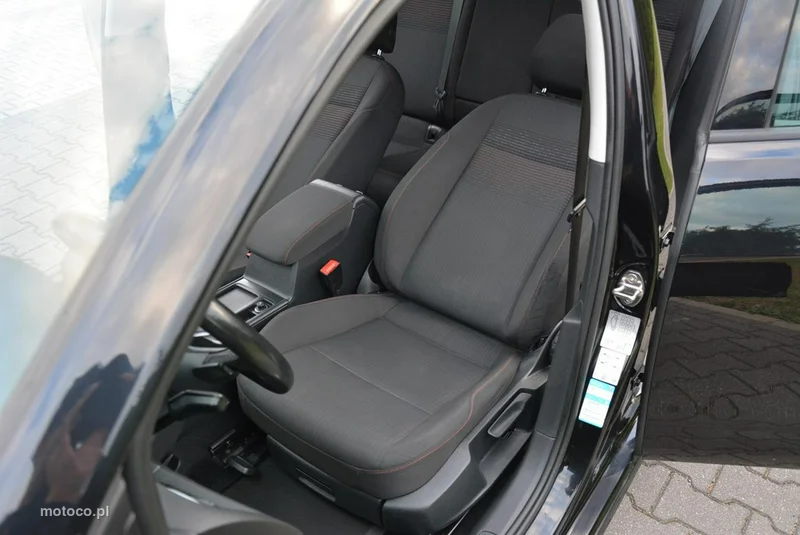 Volkswagen Golf VII 21