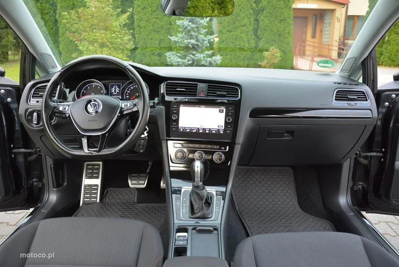 Volkswagen Golf VII 22
