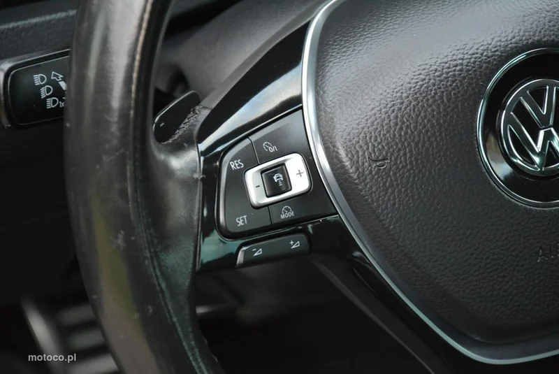 Volkswagen Golf VII 31