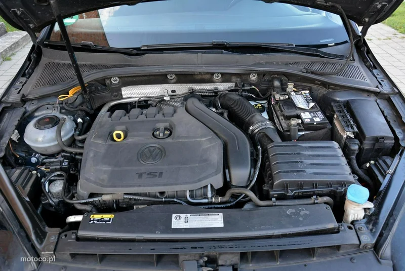 Volkswagen Golf VII 36