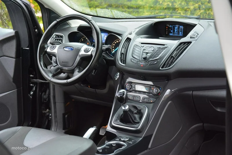 Ford Kuga II 17