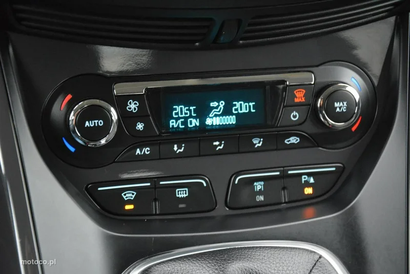 Ford Kuga II 25