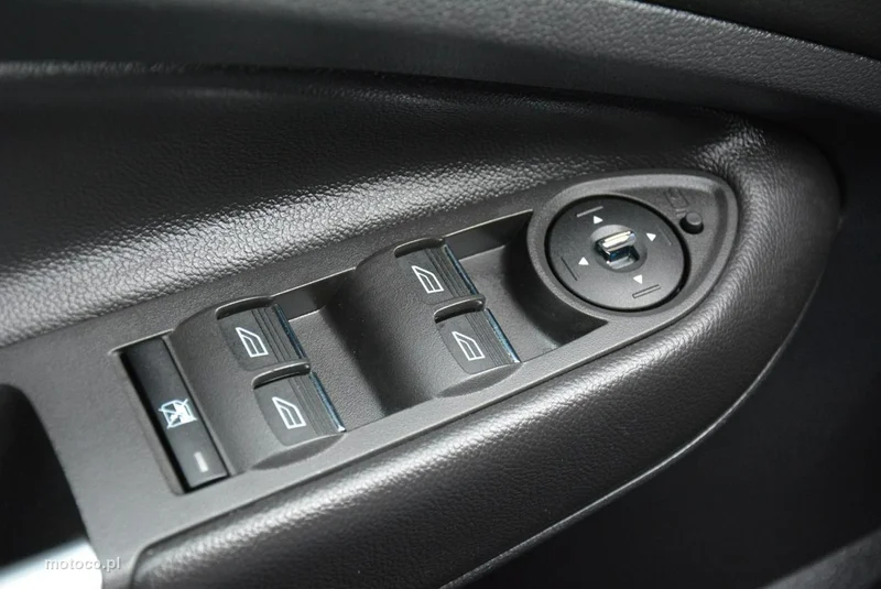 Ford Kuga II 30