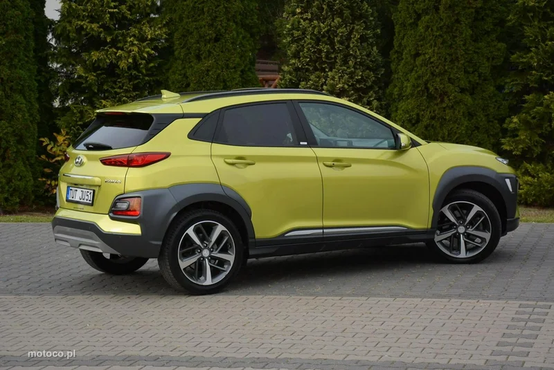 Hyundai KONA 11