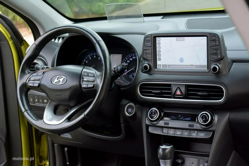 Hyundai KONA 19