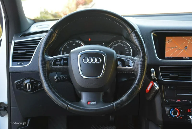Audi Q5 8R 23