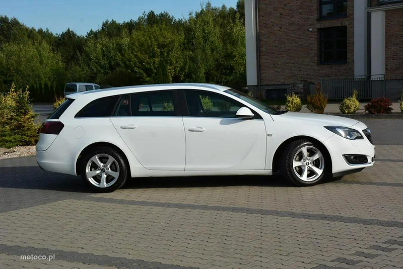 Opel Insignia A 11