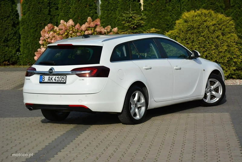 Opel Insignia A 12