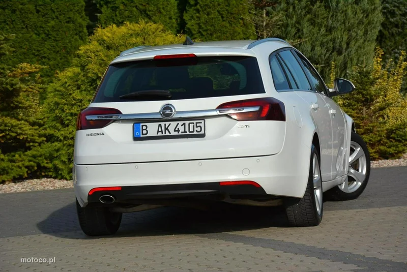 Opel Insignia A 13