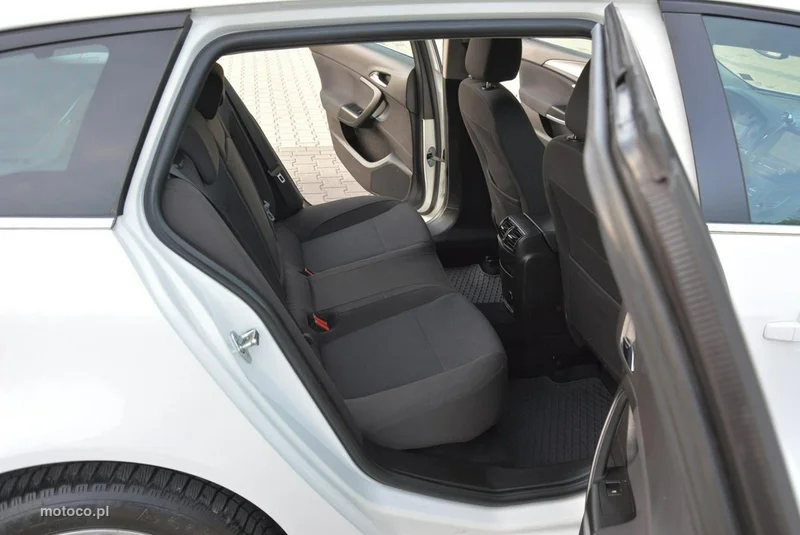 Opel Insignia A 14