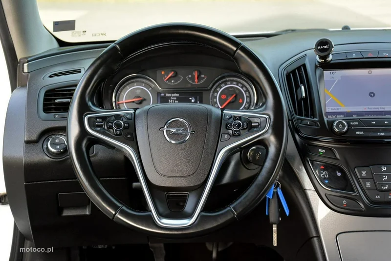 Opel Insignia A 22