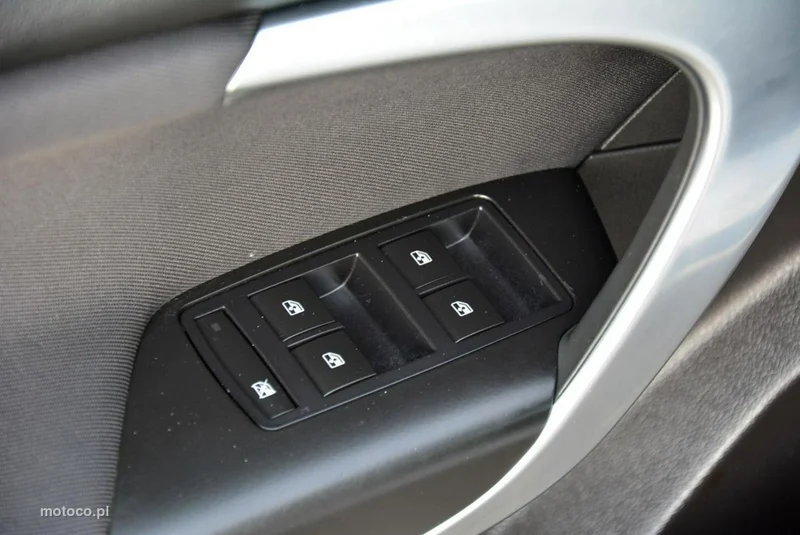Opel Insignia A 30