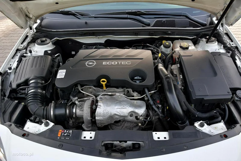 Opel Insignia A 35