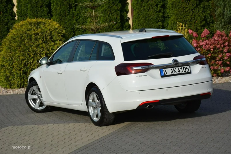 Opel Insignia A 5