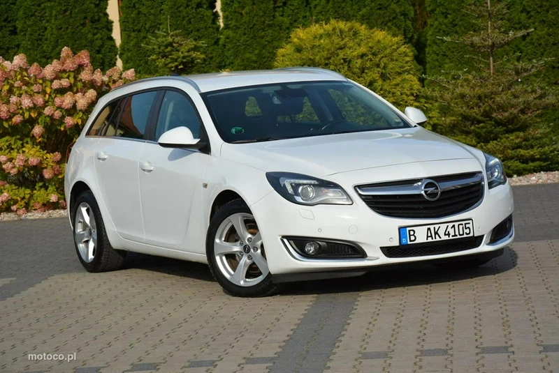 Opel Insignia A 9