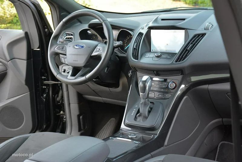 Ford Kuga II 18