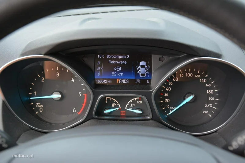 Ford Kuga II 26