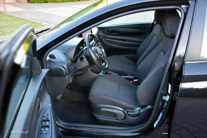 Hyundai i20 19