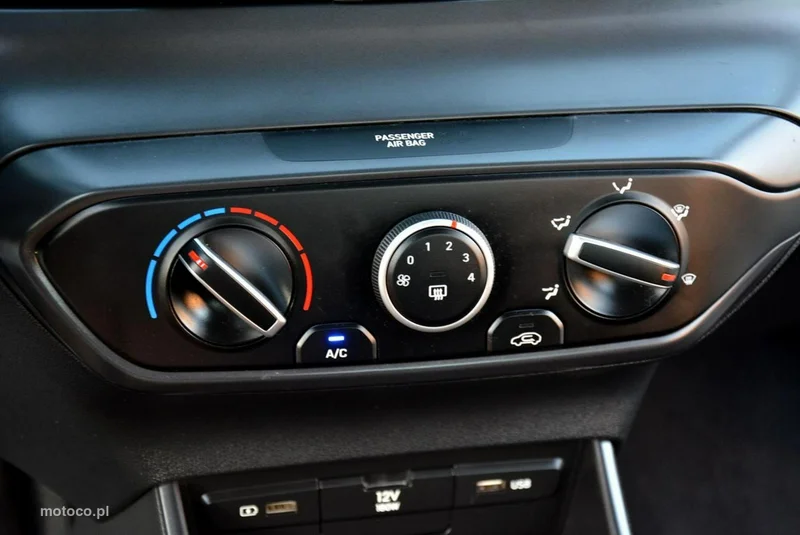 Hyundai i20 25