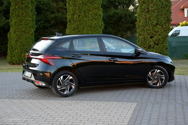 Hyundai i20 10