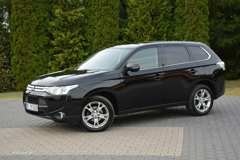Mitsubishi Outlander 3