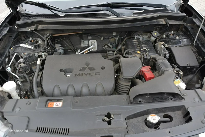 Mitsubishi Outlander 32