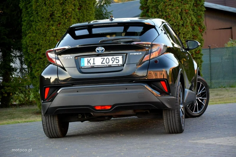 Toyota C-HR AX10 13