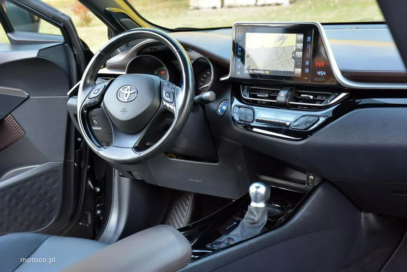 Toyota C-HR AX10 18