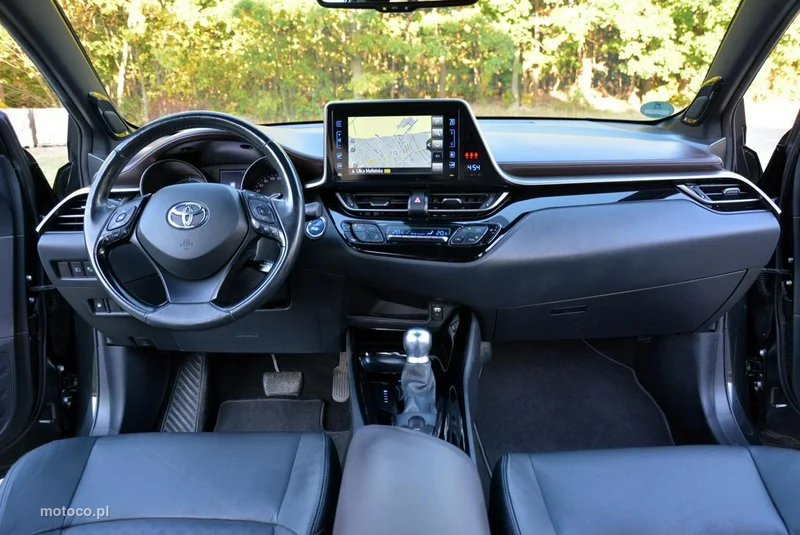 Toyota C-HR AX10 21