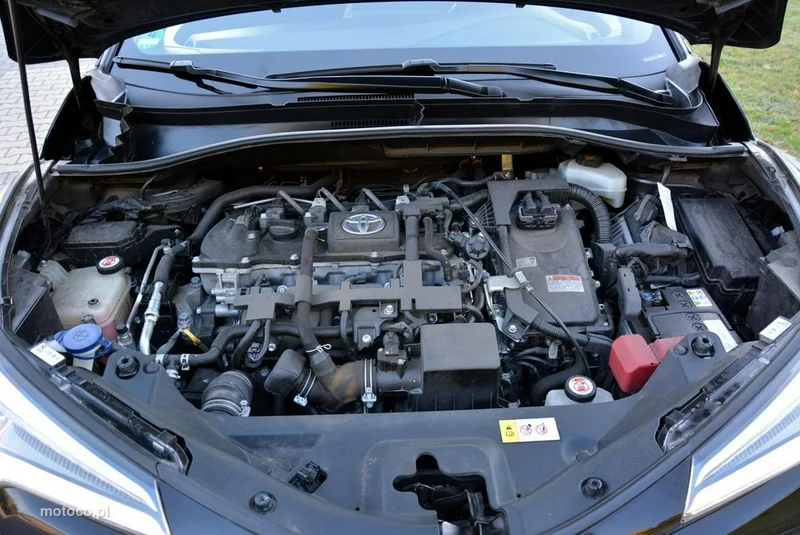 Toyota C-HR AX10 36