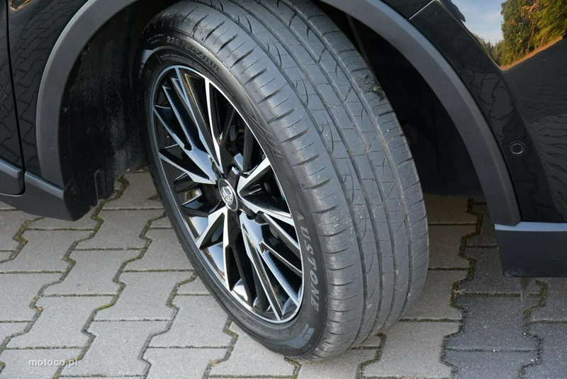 Toyota C-HR AX10 37